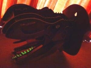 Glow teeth dinosaur
